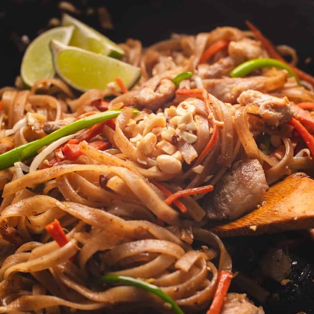Chicken Pad Thai.