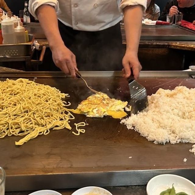 Hibachi Fried Rice & Noodles (1/2 tray).